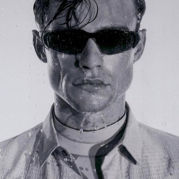 Dior DIORBAY M1U 55C1 Geometric Sunglasses - Green/Green Gradient - Picture 11 of 11